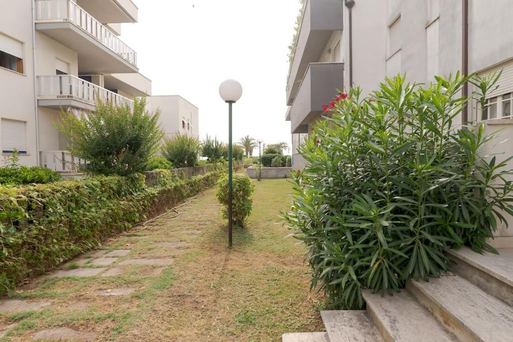 Appartamento Incantevole 2 Fronte Mare Villa Rosa Di Martinsicuro Εξωτερικό φωτογραφία